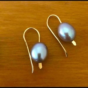 Mary Macgill silver Tahitian pearl earrings.